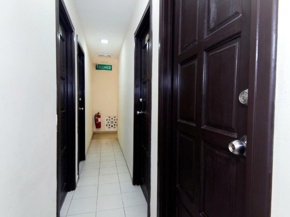 Oyo 91130 Hotel 91 Bukit Mewah Kajang Exterior foto